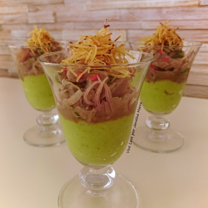 ceviche de atum com abacate