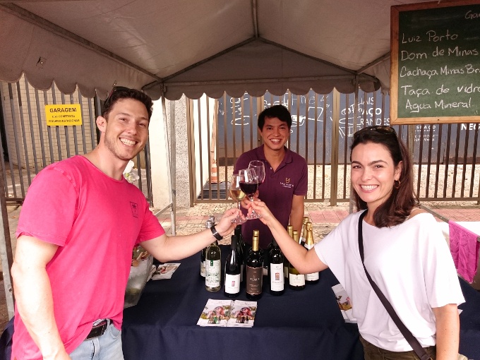 feira aproxima vinhos mineiros