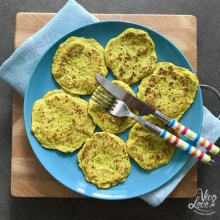 Panqueca de brócolis, couve-flor e açafrão em duas deliciosas versões!