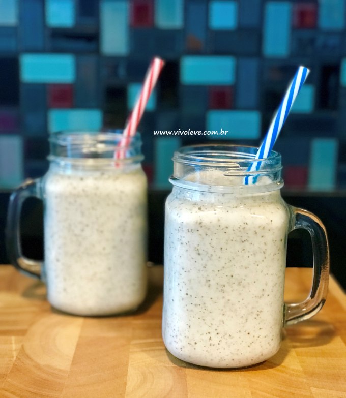 smoothie com iogurte natural